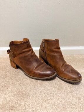 Women's Brown Leather Ankle Boots - Classic Zip Chelsea Style